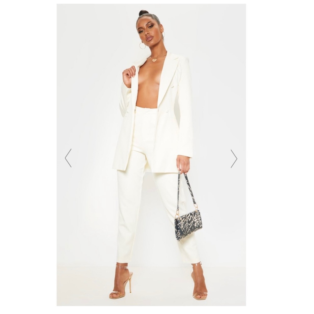 NWT - Cream Cropped Pants 🤍